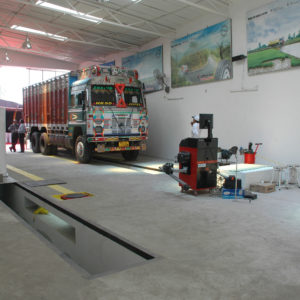 truck wheel alignment