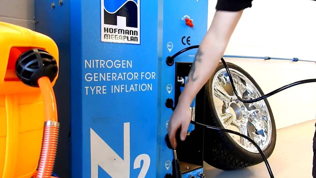 Nitrogen Tyre Inflation in car