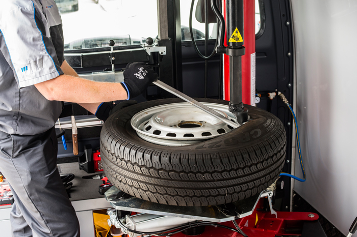 Mechanized Tyre Changing in Nagpur